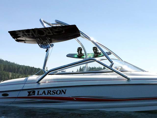 2005 Larson 180 SEi with an Airborne 2.0 Wakeboard Tower, photo 3 of 5