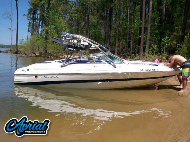 2005 Mariah SX22 with an Assault Wakeboard Tower, photo 3 of 4