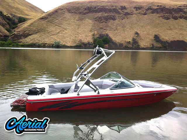 2005 Ski Centurion T5 Comp with a FreeRide Wakeboard Tower, photo 2 of 3