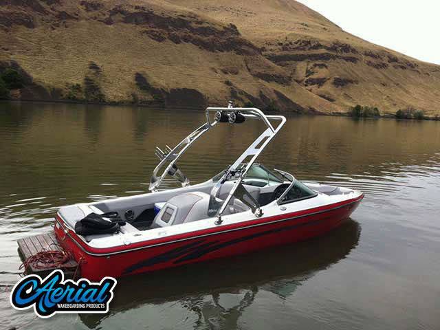 2005 Ski Centurion T5 Comp with a FreeRide Wakeboard Tower, photo 1 of 3