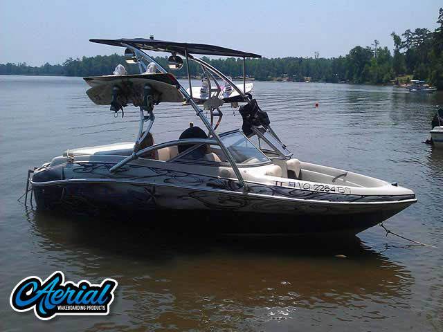 2005 Tahoe Q4 with an Assault Wakeboard Tower, photo 2 of 3