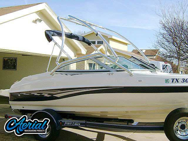 2007 Caravelle 187 with an Airborne 2.0 Wakeboard Tower, photo 1 of 2