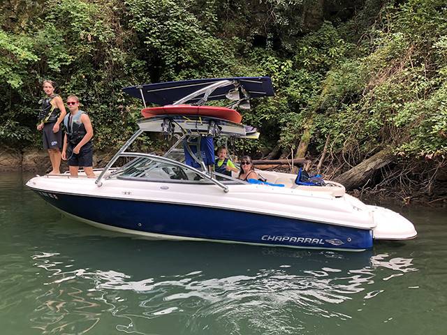 2007 Chaparral with an Assault Wakeboard Tower, photo 2 of 2
