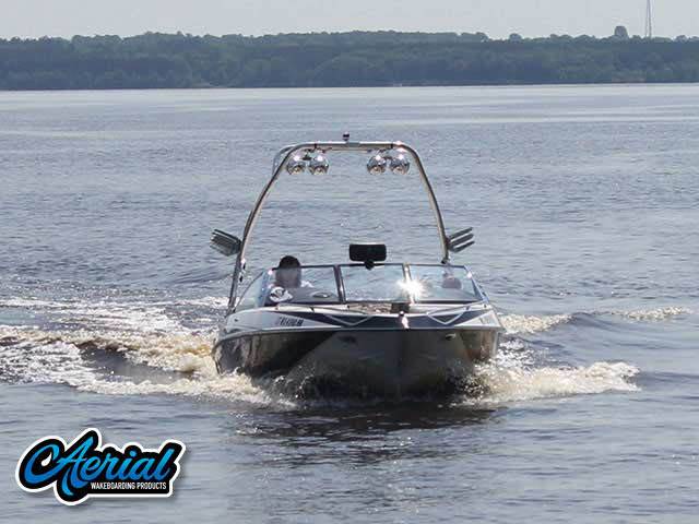 2007 Malibu Sunscape with a FreeRide Wakeboard Tower, photo 3 of 8