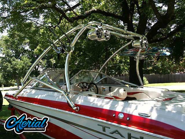 2007 Tahoe Q7i with an Airborne 2.0 Wakeboard Tower, photo 2 of 4