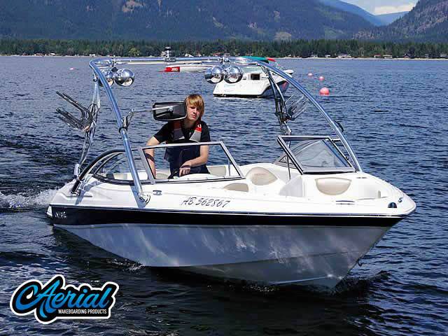 2008 Doral 190 with an Assault Wakeboard Tower, photo 2 of 3