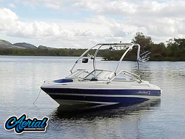 2008 Mariah FS18 with an Airborne 2.0 Wakeboard Tower, photo 3 of 6
