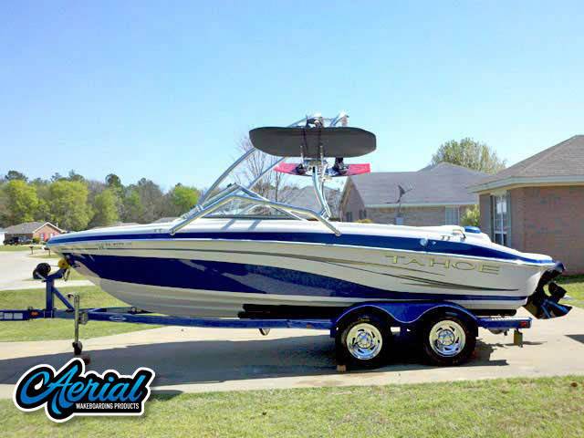 2008 Tahoe Q6 with an Airborne 2.0 Wakeboard Tower, photo 2 of 3