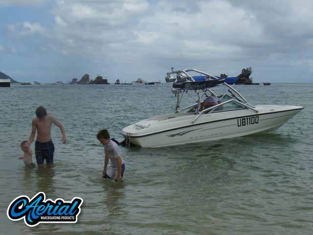 2009 Bayliner 175 Bowrider with an Airborne 2.0 Wakeboard Tower, photo 2 of 3