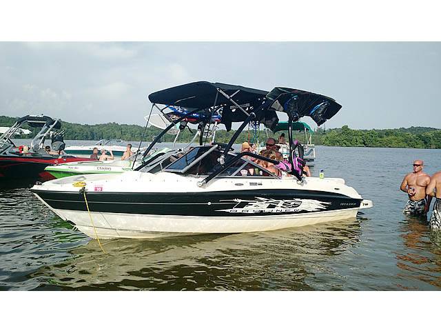 2009 Bayliner BR185 with an Airborne 2.0 Wakeboard Tower, photo 1 of 8