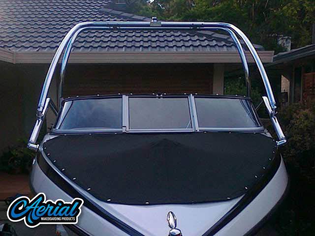 2009 Crownline with an Airborne 2.0 Wakeboard Tower, photo 3 of 4