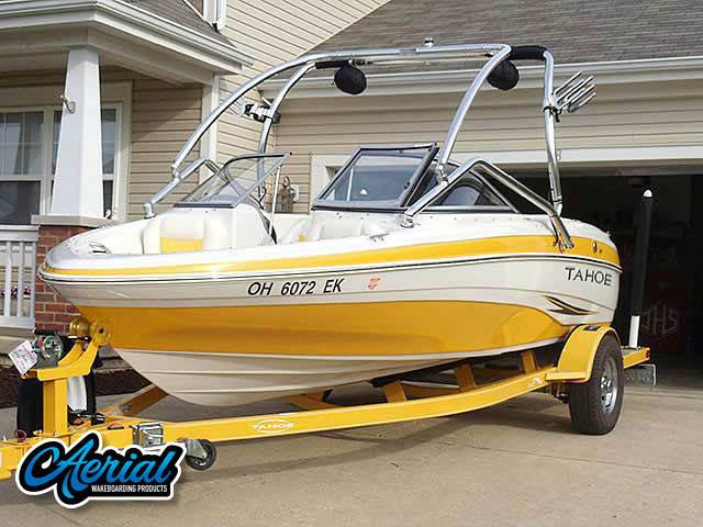 2009 Tahoe Q5i with an Airborne 2.0 Wakeboard Tower, photo 1 of 3