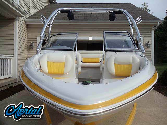 2009 Tahoe Q5i with an Airborne 2.0 Wakeboard Tower, photo 2 of 3
