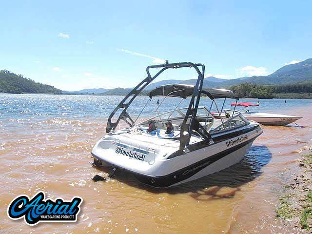 2010 Crownline 180BR with a FreeRide Wakeboard Tower, photo 2 of 6