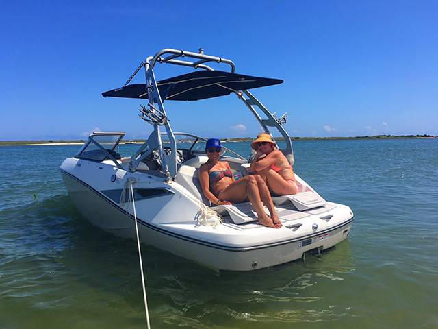 2010 Sea-Doo Challenger 210 435hp with a FreeRide Wakeboard Tower, photo 1 of 2
