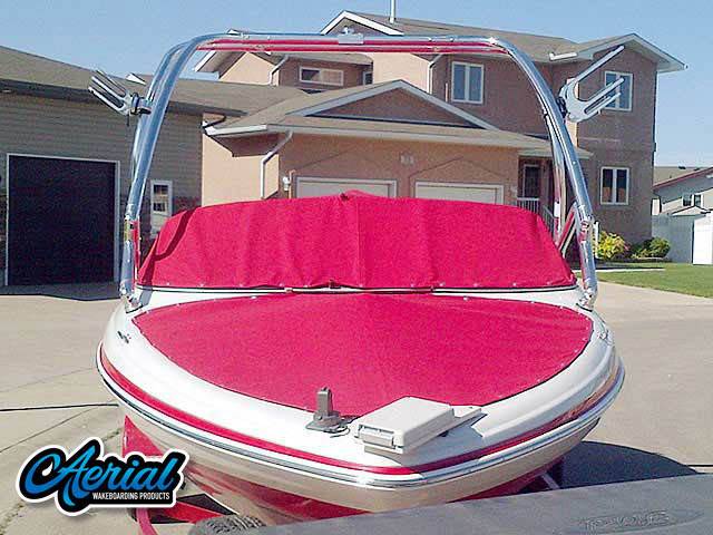 2010 Tahoe Q5i with an Airborne 2.0 Wakeboard Tower, photo 2 of 3