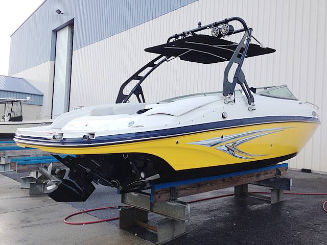2013 Rinker 246 cc with a FreeRide Wakeboard Tower, photo 3 of 11