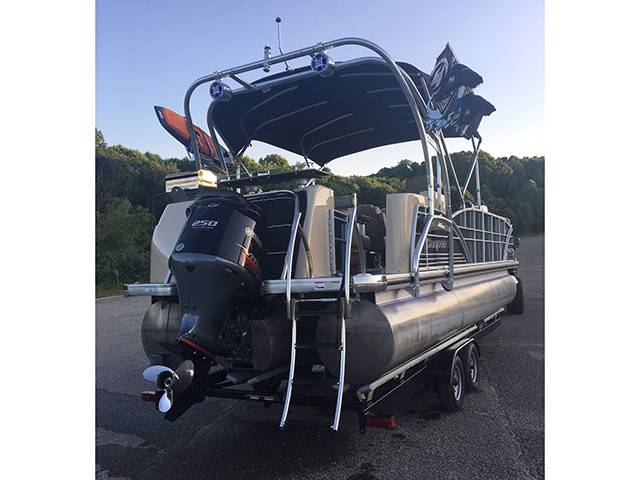 2014 Godfrey Sanpan 2500 FE BAR with a F250 Pontoon Tower wakeboard tower, photo 2 of 3