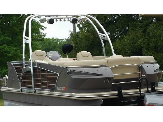 2014 Larson Escape with a F250 Pontoon Tower wakeboard tower, photo 1 of 5