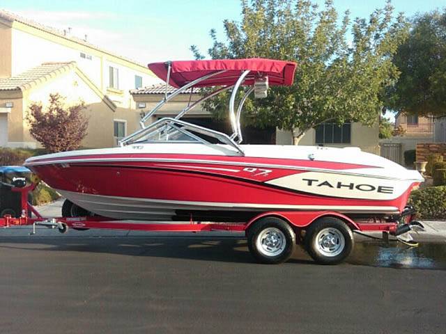 2014 Tahoe Q7i with an Airborne 2.0 Wakeboard Tower, photo 1 of 86