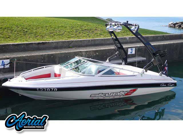 Chris-Craft with a FreeRide Wakeboard Tower, photo 1 of 4