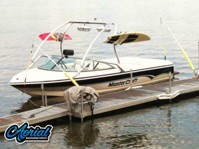 Mastercraft prostar 190 with an Airborne 2.0 Wakeboard Tower, photo 1 of 5