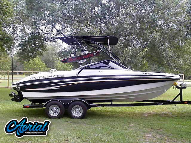 Tahoe Q8 SSI with an Airborne 2.0 Wakeboard Tower