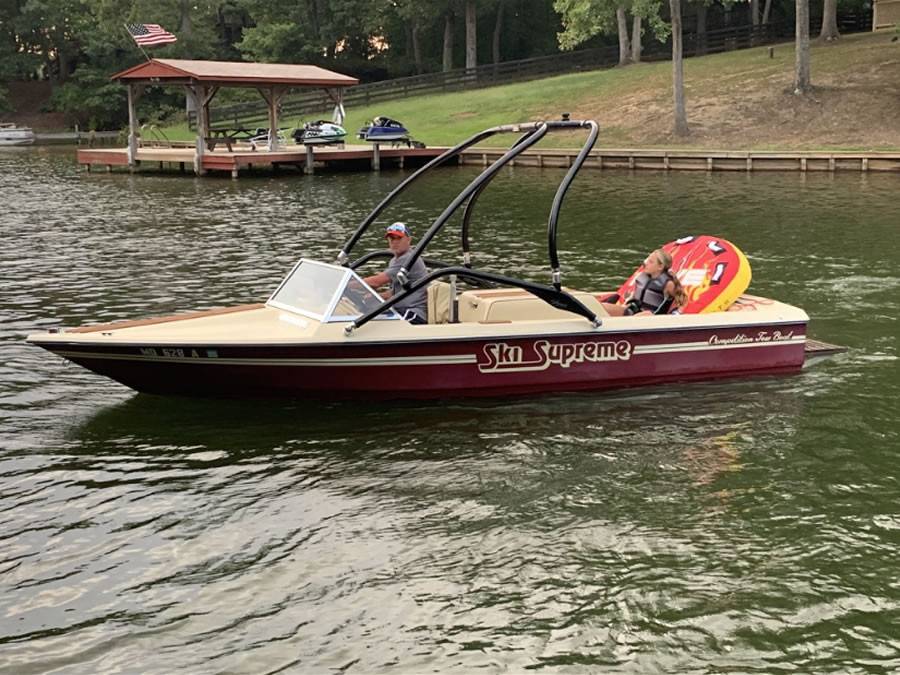 1982 Ski Supreme with an Airborne 2.0 Wakeboard Tower, photo 1 of 4