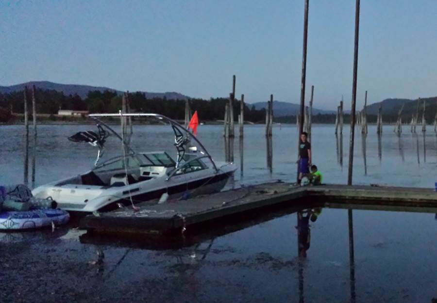 1992 Sea Swirl 208SE with an Assault Wakeboard Tower, photo 1 of 2