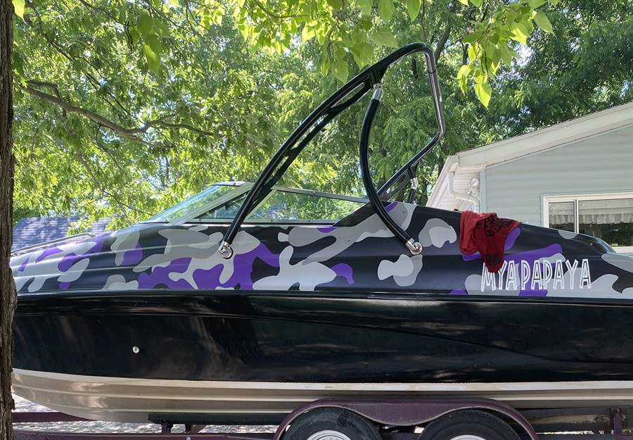 1993 Crownline 225 with an Ascent 2.0 Wakeboard Tower, photo 2 of 4