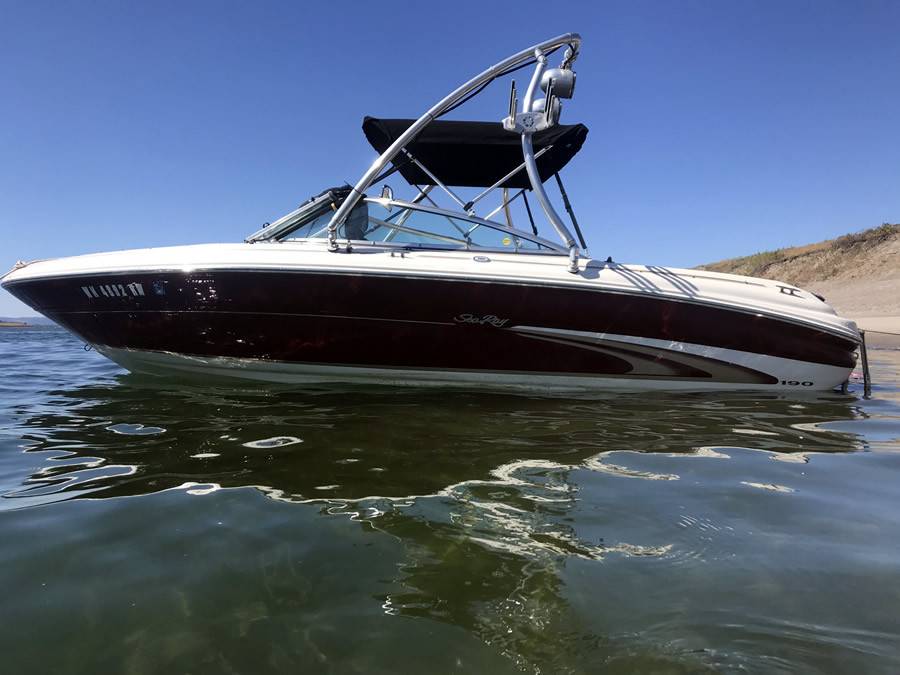1999 Sea Ray 190 Bowrider with an Ascent 2.0 Wakeboard Tower, photo 1 of 4