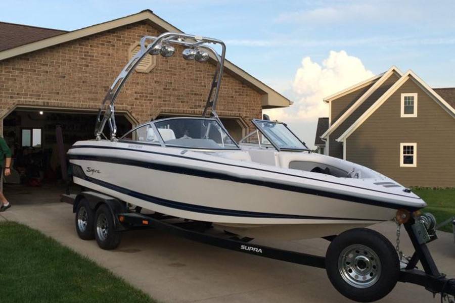 2000 Supra Santera with a FreeRide Wakeboard Tower, photo 3 of 4