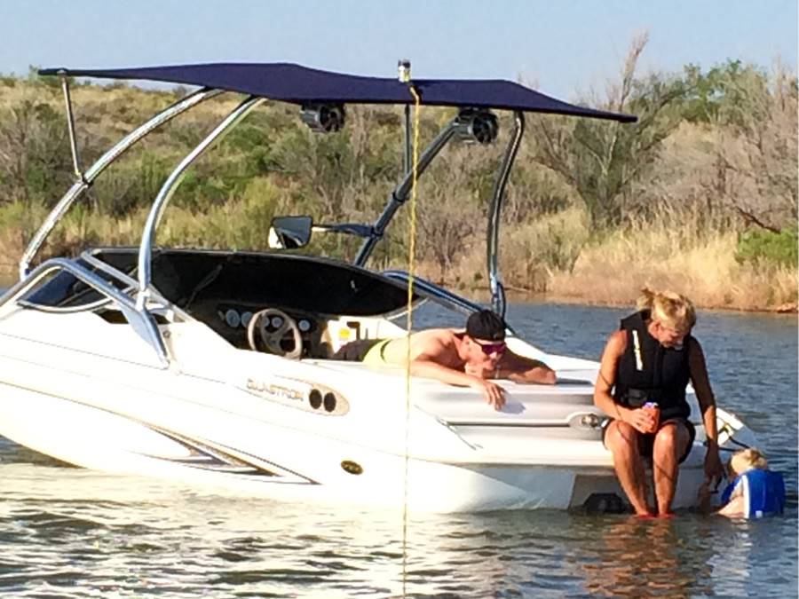 2001 Glastron SX 195 with an Airborne 2.0 Wakeboard Tower, photo 2 of 4