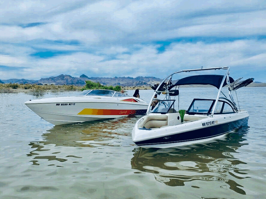 2001 Tige 21i with an Assault Wakeboard Tower, photo 2 of 3