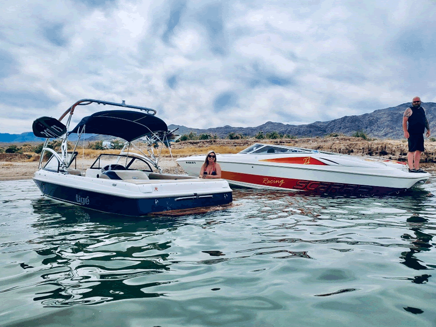 2001 Tige 21i with an Assault Wakeboard Tower, photo 3 of 3