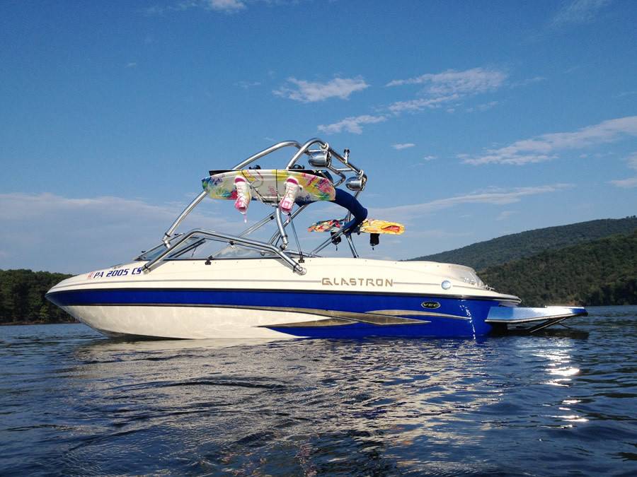 2002 Glastron GX205 with an Airborne 2.0 Wakeboard Tower, photo 1 of 3