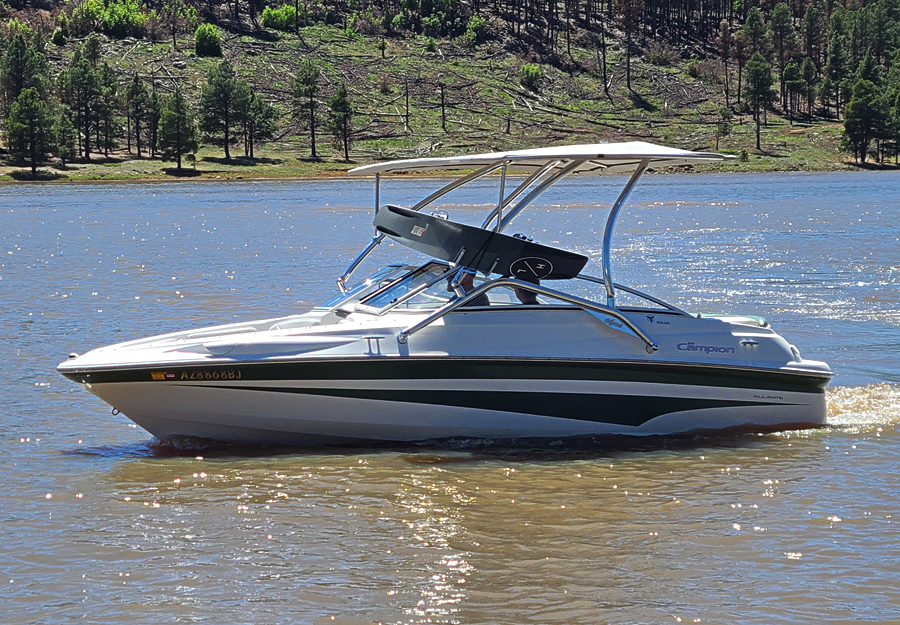 2003 Campion 545i with an Airborne 2.0 Wakeboard Tower, photo 1 of 7
