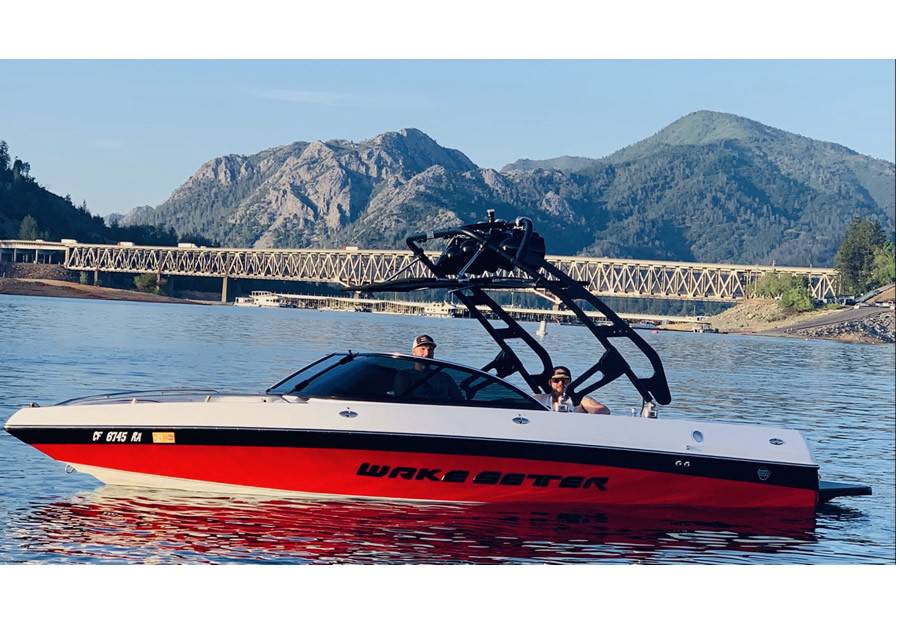 2003 Malibu Wakesetter VLX with a FreeRide Wakeboard Tower, photo 2 of 3