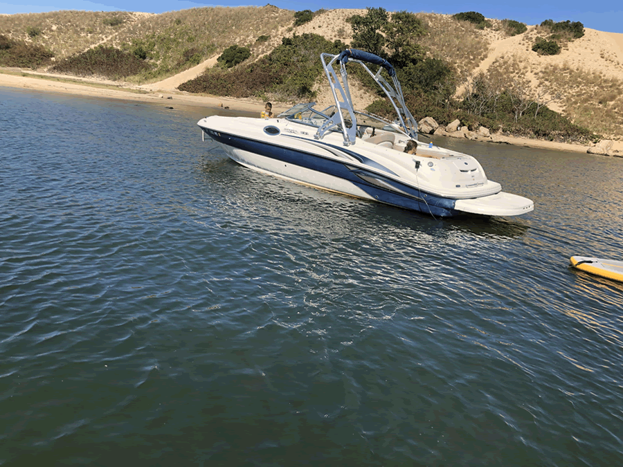 2004 Sea Ray 240 Sundeck with a FreeRide Wakeboard Tower, photo 3 of 5