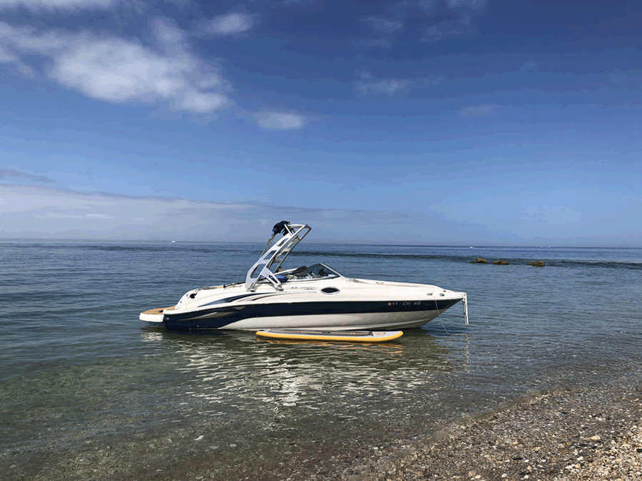 2004 Sea Ray 240 Sundeck with a FreeRide Wakeboard Tower, photo 2 of 5