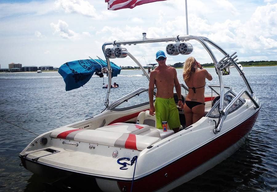 2004 Stingray 190LS with an Airborne 2.0 Wakeboard Tower, photo 1 of 9