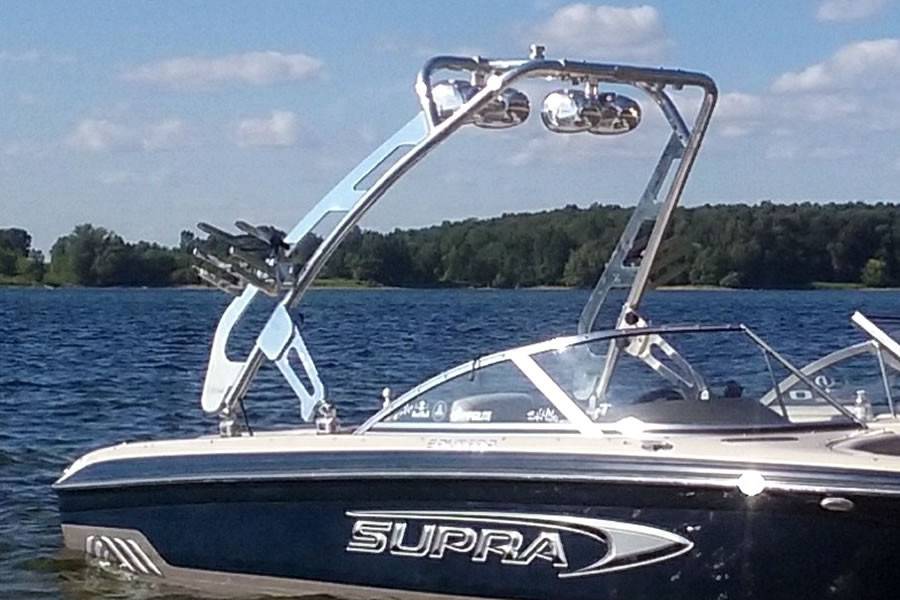 2004 Supra Santera with a FreeRide Wakeboard Tower, photo 2 of 6