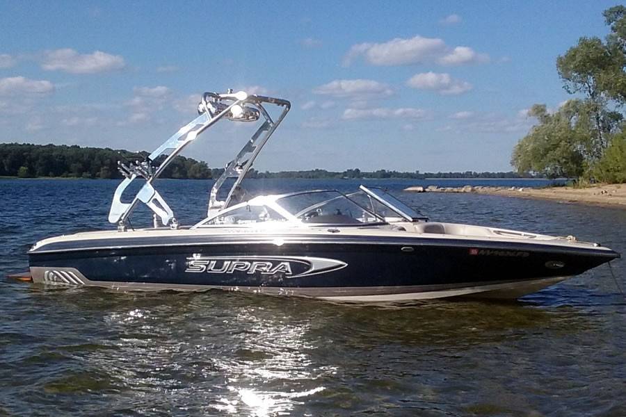 2004 Supra Santera with a FreeRide Wakeboard Tower, photo 3 of 6