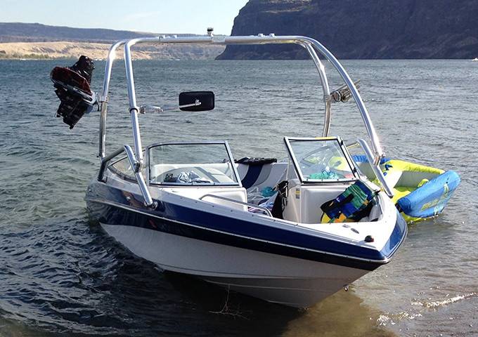 2005 Bluewater Image with an Airborne 2.0 Wakeboard Tower, photo 2 of 2