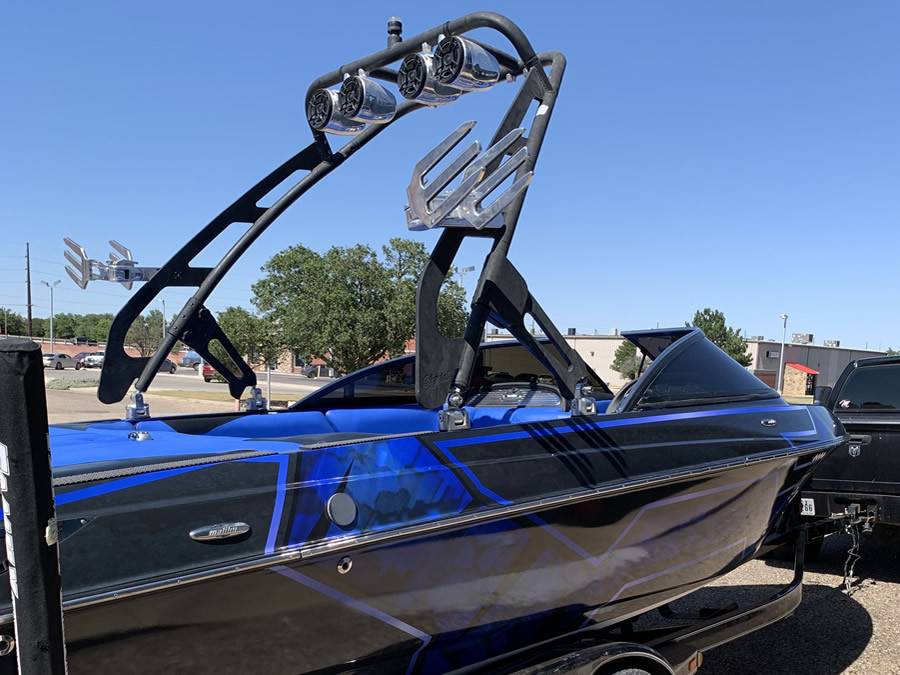 2007 Malibu Wakesetter 21VLX with a FreeRide Wakeboard Tower, photo 3 of 7