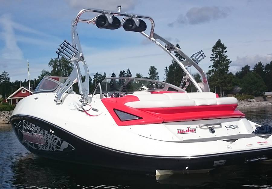 2009 Sea-Doo 230 Wake with a FreeRide Wakeboard Tower, photo 2 of 5