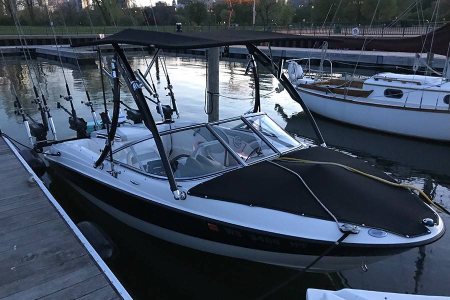 2011 Bayliner 185BR with an Ascent 2.0 Wakeboard Tower, photo 1 of 4