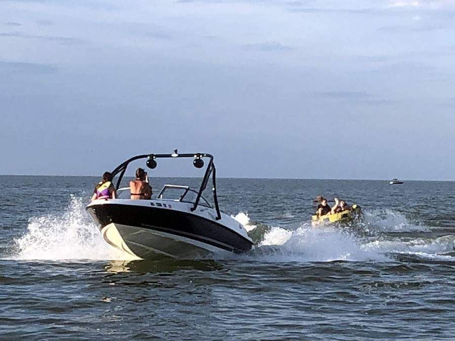 2015 Bayliner 175 BR with an Ascent 2.0 Wakeboard Tower