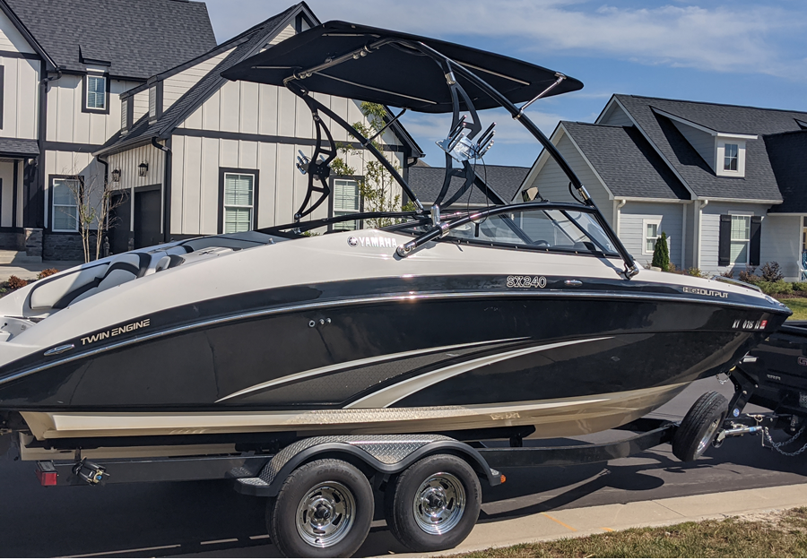 2015 Yamaha SX240 with an Assault Wakeboard Tower, photo 2 of 4