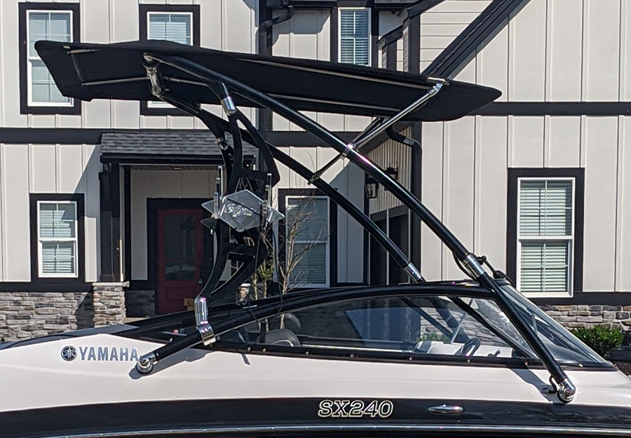 2015 Yamaha SX240 with an Assault Wakeboard Tower, photo 3 of 4